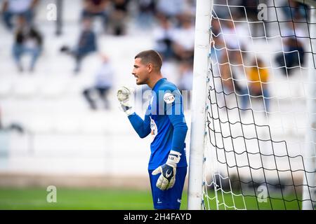 Faro, Portugal.1er novembre 2021.Estádio São Luís Ricardo Velho (33), goleiro do SC Farense, durante partida entre SC Farense x FC Penafiel, válida pela décima jornada da Liga Portugal 2 BWING, no Estádio São Luís Faro em, Portugal, na tarde segunda-feira 01 de novembro de 2021.Jéssica Santana crédit: SPP Sport presse photo./Alamy Live News Banque D'Images