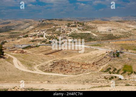 Herodium ou Herodeion , également connu sous le nom de Mont Herodes- Herodion - le château et la tombe du roi Hérode - site inférieur - quartier byzantin Banque D'Images