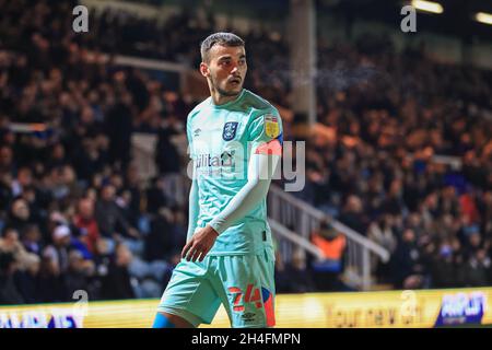 Peterborough, Royaume-Uni.02 novembre 2021.Danel Sinani #24 de la ville de Huddersfield pendant le match à Peterborough, Royaume-Uni le 11/2/2021.(Photo de Mark Cosgrove/News Images/Sipa USA) crédit: SIPA USA/Alay Live News Banque D'Images