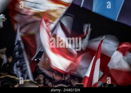 Séville, Espagne.02 novembre 2021.Fans de Sevilla FC lors de la Ligue des champions de l'UEFA, le match de football du Groupe G entre Sevilla FC et Lille OSC le 2 novembre 2021 au stade Ramon Sanchez-Pizjuan à Sevilla, Espagne - photo: Joaquin Corchero/DPPI/LiveMedia crédit: Independent photo Agency/Alay Live News Banque D'Images