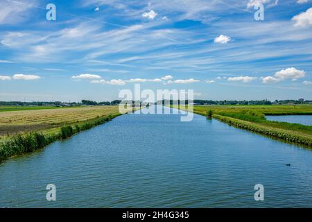 Paysage du canal POLDER près de Rotterdam, pays-Bas Banque D'Images