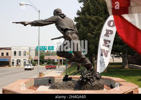 Dernière course de la Statue de Nate Champion par D.Michael Thomas dans le quartier historique du centre-ville de Buffalo.Wyoming.USA Banque D'Images