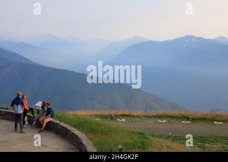 Visiteurs à Hurricane Ridge Visitor.Olympic National Park.Washington State.USA Banque D'Images
