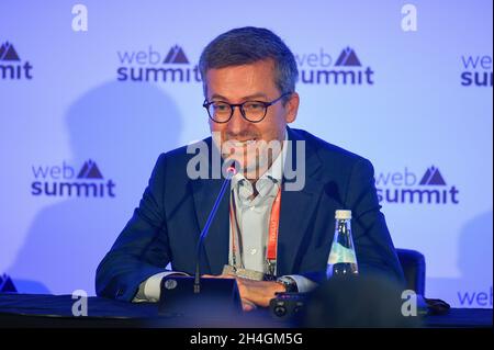 Lisbonne, Portugal.02 novembre 2021.Carlos Moedas, maire de la ville de Lisbonne, s'adresse au public lors de la deuxième journée du Sommet du Web 2021 à Lisbonne.(Photo de Bruno de Carvalho/SOPA Images/Sipa USA) crédit: SIPA USA/Alay Live News Banque D'Images