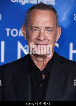 West Hollywood, États-Unis.02 novembre 2021.WEST HOLLYWOOD, LOS ANGELES, CALIFORNIE, États-Unis - NOVEMBRE 02 : l'acteur Tom Hanks arrive à la première de Los Angeles des films originaux Apple 'Finch' qui s'est tenue au Pacific Design Center le 2 novembre 2021 à West Hollywood, Los Angeles, Californie, États-Unis.(Photo de Xavier Collin/image Press Agency) Credit: Image Press Agency/Alay Live News Banque D'Images