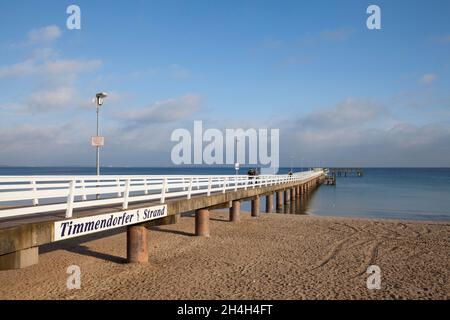 Pier, Timmendorfer Strand, Mer Baltique, Schleswig-Holstein, Allemagne Banque D'Images