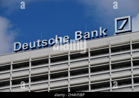 Deutsche Bank, Otto-Suhr-Allee, Charlottenburg, Berlin, Allemagne Banque D'Images