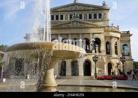 Ancien Opéra, place de l'Opéra, Fontaine, vent, Francfort,Hesse, Allemagne Banque D'Images