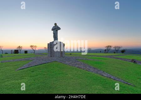 Statue de Nuno Alvaras Pereira, château d'Ourem, Ourem, quartier Santarem, Regiao do Centro,Portugal Banque D'Images