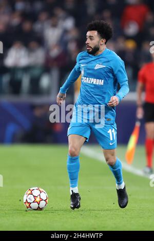 Claudinho Luiz Rodrigues du FC Zenit contrôle le ballon lors du match de l'UEFA Champions League Group H entre Juventus FC et Zenit Saint-Pétersbourg au stade Allianz le 02 novembre 2021 Turin, Italie . Banque D'Images