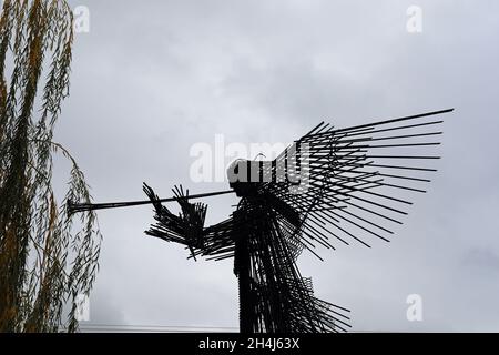 Ange de trompette par Anatoly Haidamaka au complexe commémoratif Wormwood Star à Tchernobyl Banque D'Images