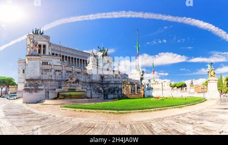 Vittoriano ou autel de la Patrie, vue de la place de Venise, Rome, Italie Banque D'Images