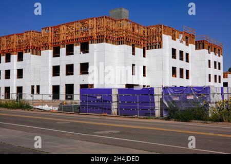 Logement étudiant, complexe d'appartements, en construction sur E. Butler Blvd, Flagstaff, AZ, Etats-Unis. Banque D'Images