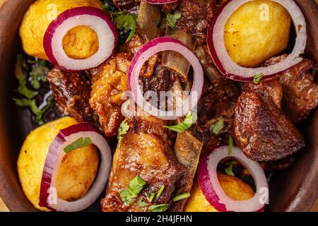 Plat national géorgien ojahuri avec viande de boeuf Banque D'Images