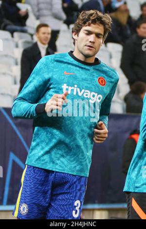 Malmö, Suède.02 novembre 2021.Marcos Alonso du FC Chelsea se réchauffe lors du match de football de l'UEFA Champions League, Groupe H entre Malmo FF et Chelsea FC le 2 novembre 2021 à Eleda Stadion à Malmo, Suède - photo: Laurent Lairys/DPPI/LiveMedia crédit: Independent photo Agency/Alay Live News Banque D'Images