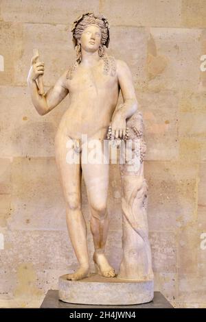 France, Paris, Musée du Louvre, salle de sculpture, Bacchus Banque D'Images