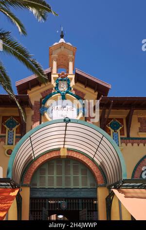 France, Alpes-Maritimes (06), Menton, le mars?couvert/France, Alpes Maritimes, Menton, marché couvert Banque D'Images