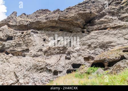 Monastère de la grotte Vanis Kvabebi sculpté dans une falaise, Géorgie Banque D'Images