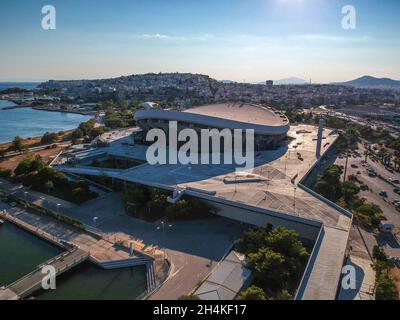 Le stade de la paix et de l'amitié, communément appelé SEF, est un stade intérieur polyvalent situé au Pirée, en Grèce Banque D'Images