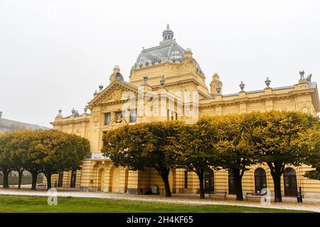 Extérieur du pavillon d'art de la Basse-ville de Zagreb, Croatie, Balkans, Europe Banque D'Images