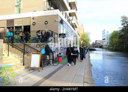 Restaurant arepa vénézuélien sur le canal Regents, dans la ville de Beauvoir à Haggerston, dans l'est de Londres, Royaume-Uni Banque D'Images