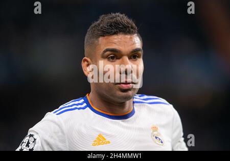 Estadio Santiago Bernabeu, Madrid, Espagne.3 novembre 2021.ECL Champions League football, Real Madrid CF versus FK Shakhtar Donetsk; Casemiro de Real Madrid crédit: Action plus Sports/Alay Live News Banque D'Images