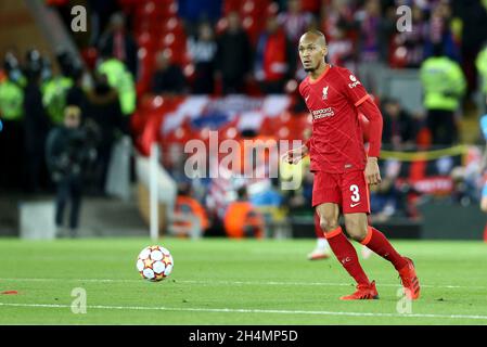 Liverpool, Royaume-Uni.03ème novembre 2021.Fabinho de Liverpool en action.UEFA Champions League, groupe B match, Liverpool v Atletico Madrid au stade Anfield de Liverpool le mercredi 3 novembre 2021. Cette image ne peut être utilisée qu'à des fins éditoriales.Utilisation éditoriale uniquement, licence requise pour une utilisation commerciale.Aucune utilisation dans les Paris, les jeux ou les publications d'un seul club/ligue/joueur. photo par Chris Stading/Andrew Orchard sports Photography/Alamy Live News crédit: Andrew Orchard sports Photography/Alamy Live News Banque D'Images