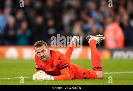 Simon Mignolet, gardien de but du Club Brugge, semble abattu après avoir concédé un quatrième but lors du match a de l'UEFA Champions League Group au Etihad Stadium de Manchester.Date de la photo: Mercredi 3 novembre 2021. Banque D'Images