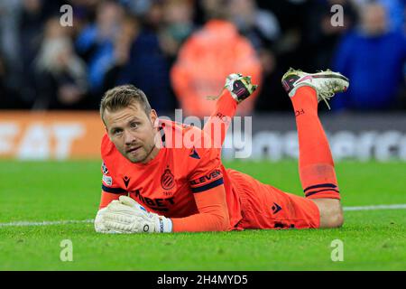 Simon Mignolet #22 du Club Brugge ressemble bemused comme Gabriel Jésus #9 de la ville de Manchester après avoir été marquant pour le faire 4-1 Banque D'Images