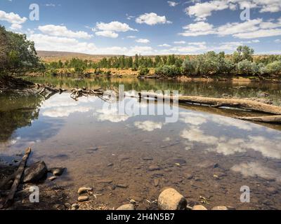 Billabong sur la rivière Fitzroy en saison sèche, Mornington, les Kimberley, Australie occidentale Banque D'Images