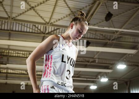 Lyon, France.03ème novembre 2021.Lyon, France, 3 novembre 2021 juste Jocyte (3 ASVEL) pendant le match de l'Eurocup de Womens entre LDLC ASVEL Feminin et Movistar Estudiantes à Mado Bonnet Arena à Lyon, France.Lyubomir Domozetski/SPP crédit: SPP Sport Press photo./Alamy Live News Banque D'Images