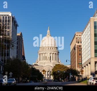 Madison, WISCONSIN - 30 octobre 2021 : le bâtiment du Capitole de l'État du Wisconsin Banque D'Images