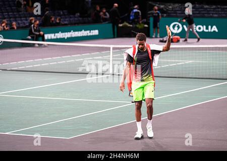 Paris, France.03ème novembre 2021.Gael Monfils de France salue le public à la fin de son match lors du Rolex Paris Masters 2021, tournoi ATP Masters 1000, le 3 novembre 2021 à l'Accor Arena de Paris, France.Photo de Victor Joly/ABACAPRESS.COM crédit: Abaca Press/Alay Live News Banque D'Images