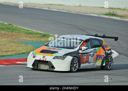 Siège Leon TCR V3 DSG-Team Baporo-KH7 dans les 24 heures de Barcelone de motosport-2017 dans le circuit de Barcelone Catalogne, Espagne Banque D'Images