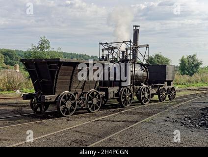 « Puffing Billy » réplique d'un moteur construit en 1813-1814 par William Hedleyn vu sur le tramway de Pockerly au musée Beamish dans le comté de Durham. Banque D'Images