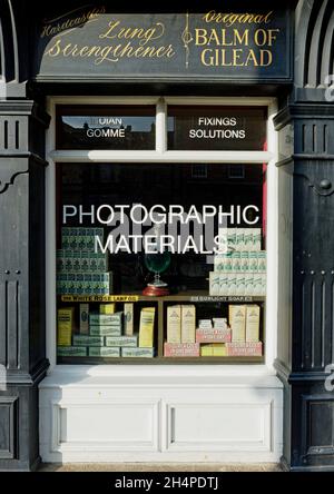 Faites les boutiques dans la magnifique ville des années 1900 au musée Beamish Banque D'Images