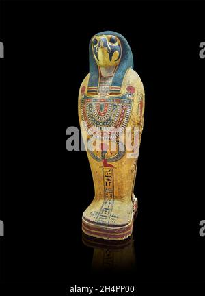 Sarcophage miniature d'Osiris, 0-199 AD, Egypte romaine, bois peint, Musée du Louvre inv E12182.Le sarcophage a un col Ousekh à tête falcon, un carénage Banque D'Images