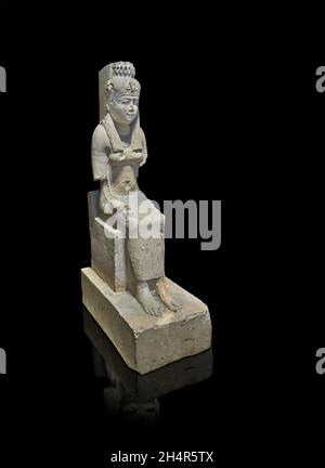 Statue égyptienne sculpture de la déesse Raet de Raet-Tawy 332-30 av. J.-C., Ptolemaic, de Medamoud, Musée du Louvre E12923.Raet de Raet-Tawy était l'épouse de Th Banque D'Images