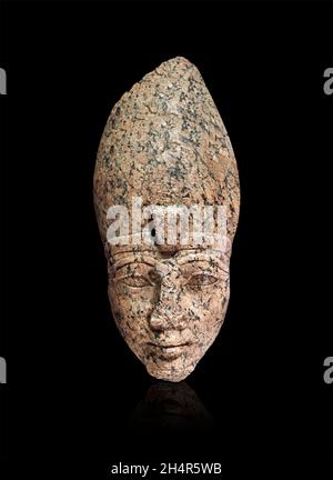 Statue égyptienne tête de sculpture de Thutmose III, 1550-1425 av. J.-C., 18th Ctmasty, granit .Musée du Louvre E 10969.Hauteur: 42.7 cm; largeur: 19.5 cm; profondeur: Banque D'Images