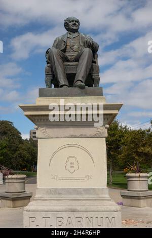 P T statue Barnum dans le parc Seaside Bridgeport CT Banque D'Images