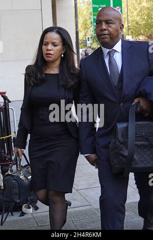 Claudia Webbe, députée de Leicester East, arrive au tribunal des magistrats de Westminster, à Londres, pour avoir prononcé une sentence après sa campagne de harcèlement contre Michelle Merritt.Date de la photo: Jeudi 4 novembre 2021. Banque D'Images