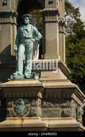 Monument aux soldats dans le parc en bord de mer Bridgeport CT Banque D'Images