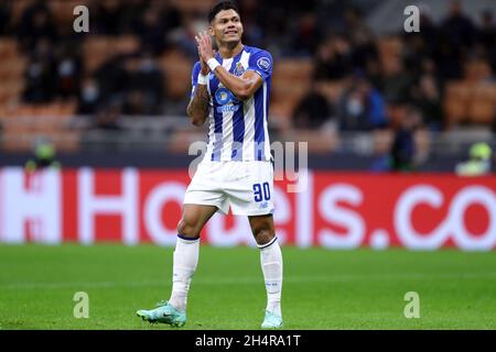 Francisco Evanilson du FC Porto gestes lors du match du groupe B de la Ligue des champions de l'UEFA entre l'AC Milan et le FC Porto . Banque D'Images