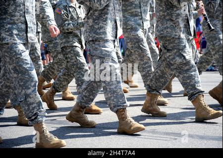 Groupe de marche de l'armée américaine dans un défilé Banque D'Images