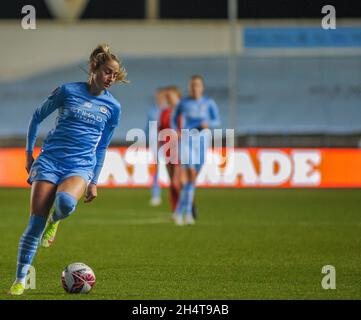 Janine Beckie (Manchester City no11 ) sur le ballon pendant le match de la Ligue des Conti femmes entre Manchester City et Durham Academy Stadium, Manchester 04/11/2021 Sports Press photo/Karl W Newton Banque D'Images