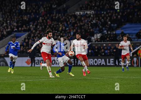 Kelechi Iheanacho #14 de Leicester City brise Georgi Jikia (14) de Spartak Moscou Banque D'Images