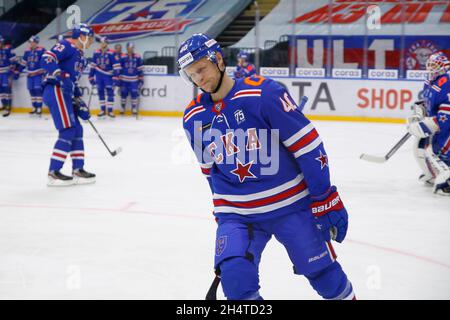 Saint-Pétersbourg, Russie.04e novembre 2021.Evgeny Ketov (40) de SKA Saint-Pétersbourg vu en action pendant la saison régulière 2021-22 de la KHL de la Ligue de hockey Kontinental entre SKA Saint-Pétersbourg et Spartak Moscou au Palais des sports de glace. Score final; SKA Saint-Pétersbourg 1:2 Spartak Moscou.Crédit : SOPA Images Limited/Alamy Live News Banque D'Images