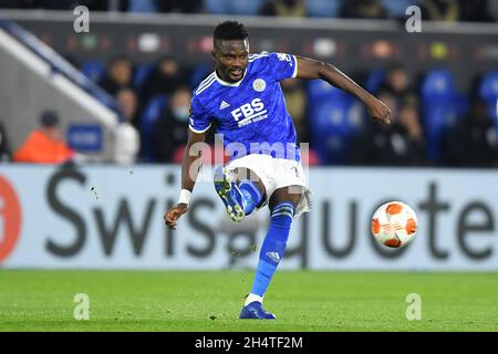 LEICESTER, GBR.4 NOVEMBRE Daniel Amartey de Leicester City en action lors du match de l'UEFA Europa League Group C entre Leicester City et le FC Spartak Moscou au King Power Stadium de Leicester le jeudi 4 novembre 2021.(Credit: Jon Hobley | MI News) Credit: MI News & Sport /Alay Live News Banque D'Images