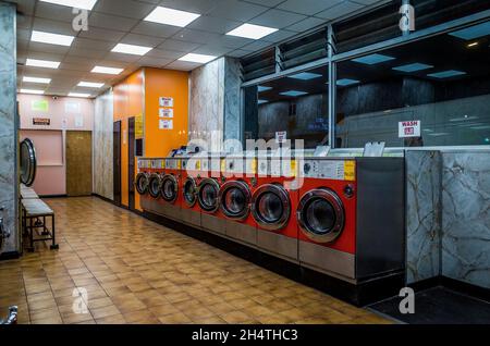 Launderette rétro de l'Ouest de Londres Banque D'Images