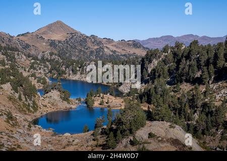 Redon et long Lakes, Circ de Colomers.Parc national d'Aiguestortes.Pyrénées, Espagne Banque D'Images